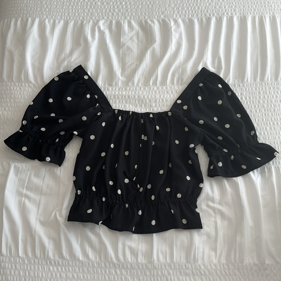 H&M Tops - H&M black and cream polka dot blouse size medium